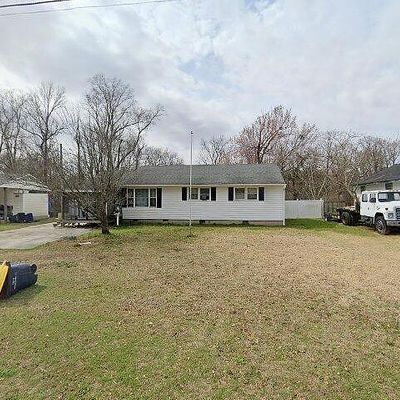 521 Jarman St, Jacksonville, NC 28540