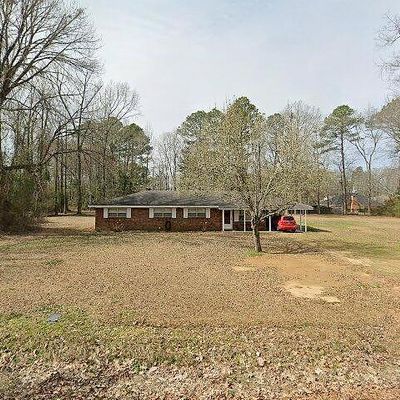 53 N Church St, Caledonia, MS 39740