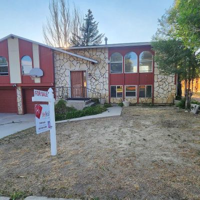 530 Emerald St, Rock Springs, WY 82901