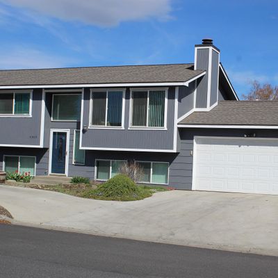 5303 W Arlington St, Yakima, WA 98908