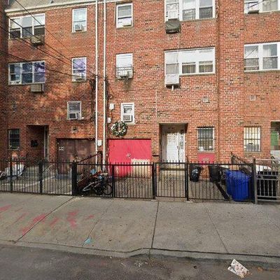 5304 97 Th St, Corona, NY 11368