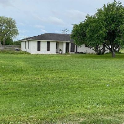 5376 Paisano Trl, Robstown, TX 78380