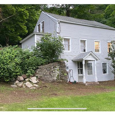 54 Mountain Rd, Woodbury, CT 06798