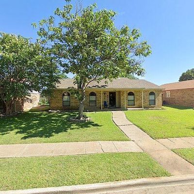 5712 Terry St, The Colony, TX 75056