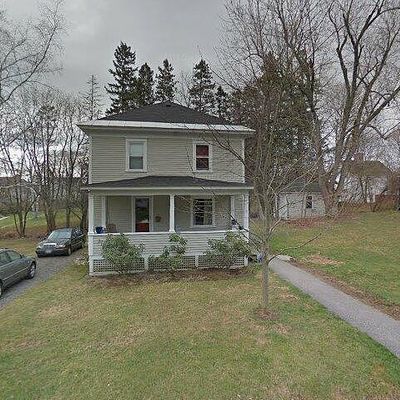 5 Benson St, Lewiston, ME 04240