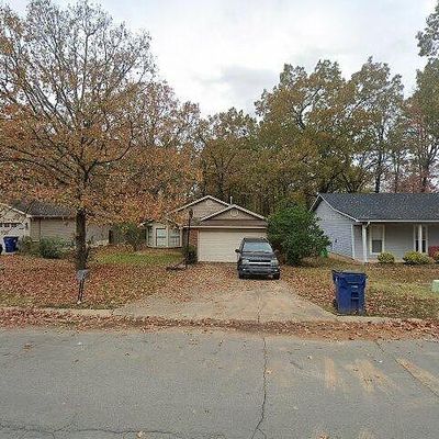 5 Oak Ridge Dr, Maumelle, AR 72113