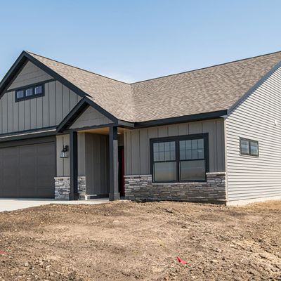 502 Kodiak Dr Nw, Stewartville, MN 55976