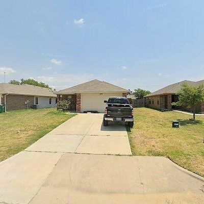 504 Glenwood St, Gainesville, TX 76240