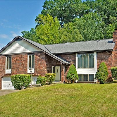 5044 Impala Dr, Murrysville, PA 15668