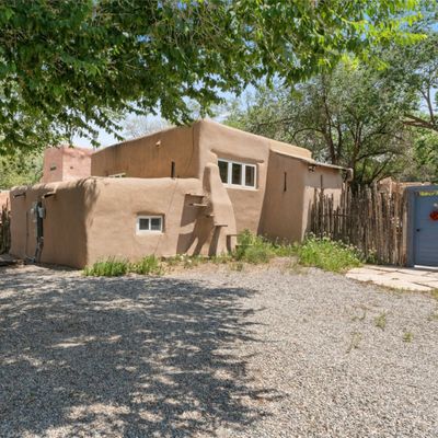 507 Apodaca Hill St, Santa Fe, NM 87501