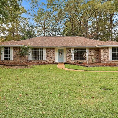 51 Summit Ridge Dr, Brandon, MS 39042