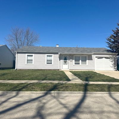 512 Glen Ave, Romeoville, IL 60446