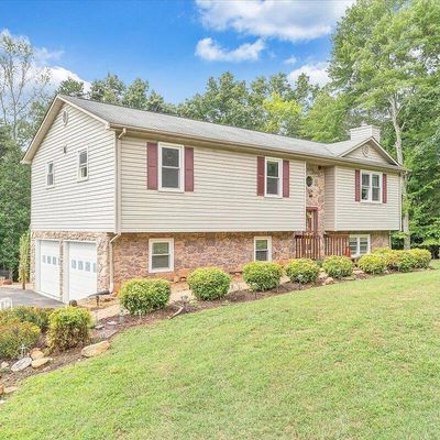 514 Northridge Rd, Hardy, VA 24101