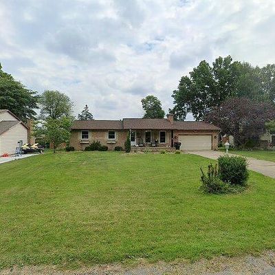 514 Rachel Cir Nw, Massillon, OH 44646