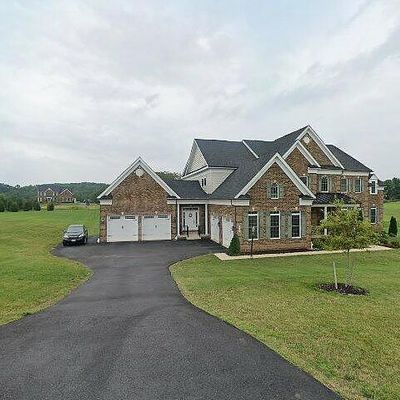 515 Parkland Rd, Sykesville, MD 21784