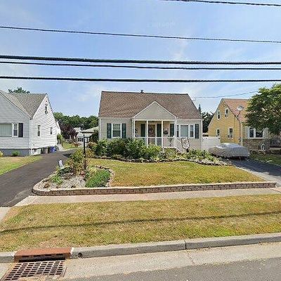 516 Fairview Ave, Middlesex, NJ 08846