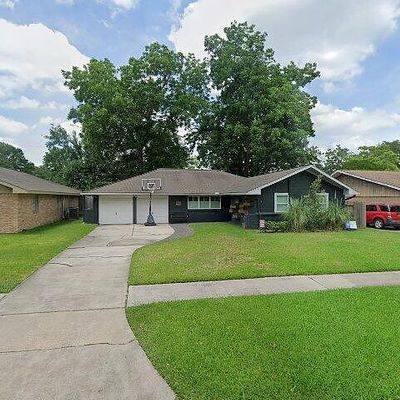 6136 Ariel St, Houston, TX 77074