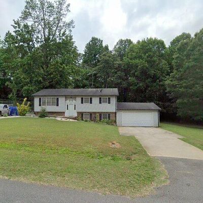 622 Sharon Dr, Statesville, NC 28625