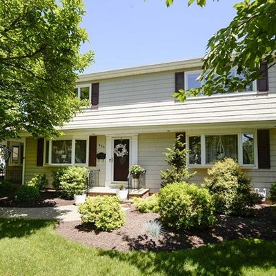 629 Falmouth Ave, Paramus, NJ 07652