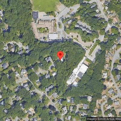 66 Fiske Rd, Wellesley Hills, MA 02481