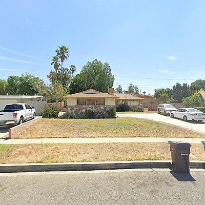 666 Cork St, Sylmar, CA 91342