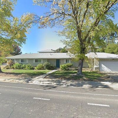 6760 S Land Park Dr, Sacramento, CA 95831