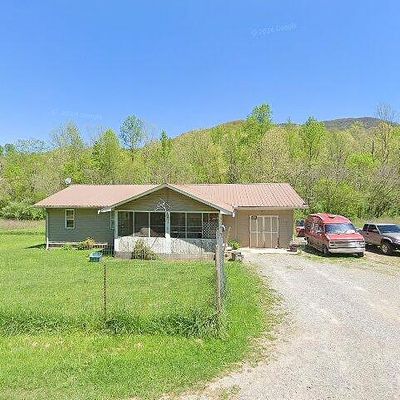 679 Bald Knob Rd, Oliver Springs, TN 37840