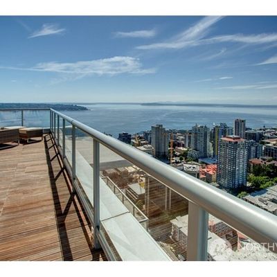 588 Bell Street Unit 1002 S, Seattle, WA 98121