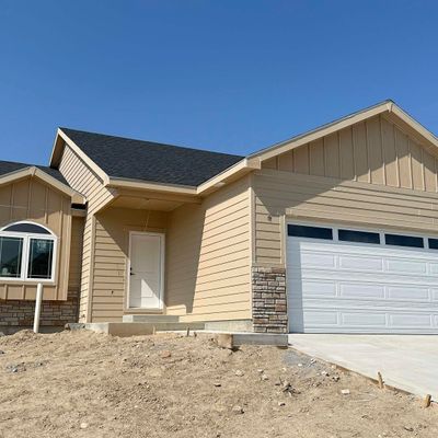 5940 Overlook Way, Mills, WY 82644