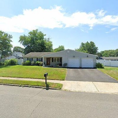 6 Provincial Pl, Neptune, NJ 07753