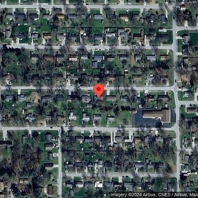 609 W Jefferson St, Kouts, IN 46347