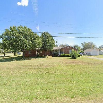 611 4 Th St, Covington, OK 73730