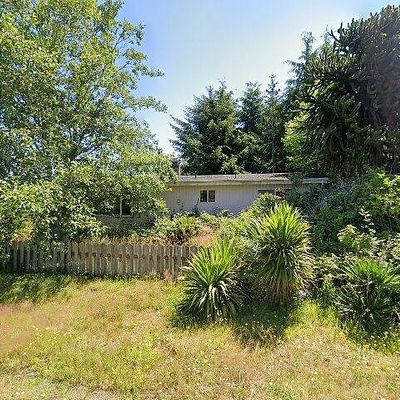 725 S Crestline Dr, Waldport, OR 97394