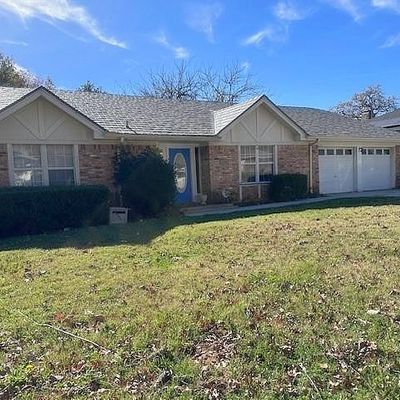 7266 Vanessa Dr, Fort Worth, TX 76112