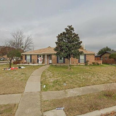 729 Kingsbridge Dr, Garland, TX 75040