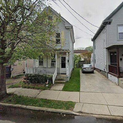 73 Hopkins St, Woodbury, NJ 08096