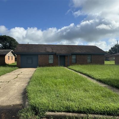 732 Meadow Lane, Prairie View, TX 77445