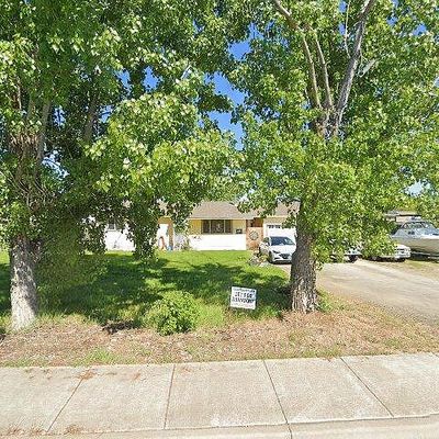 7590 Atlantic Ave, White City, OR 97503