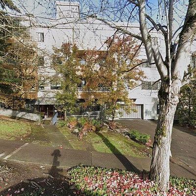 7600 Se 29 Th St Apt 101, Mercer Island, WA 98040