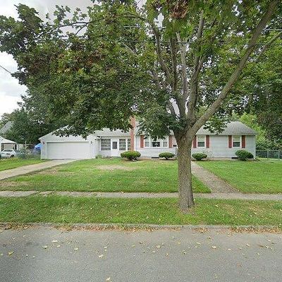 77 Champlain Ave, Indian Orchard, MA 01151