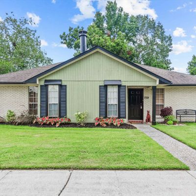 7719 Director Dr, Baton Rouge, LA 70817