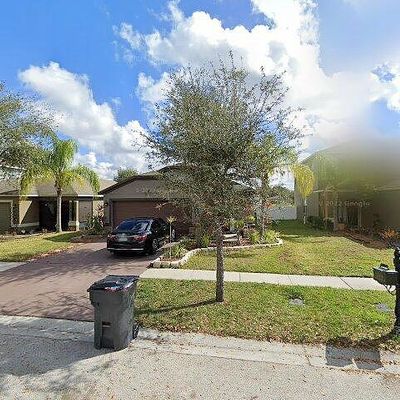 7913 Carriage Pointe Dr, Gibsonton, FL 33534