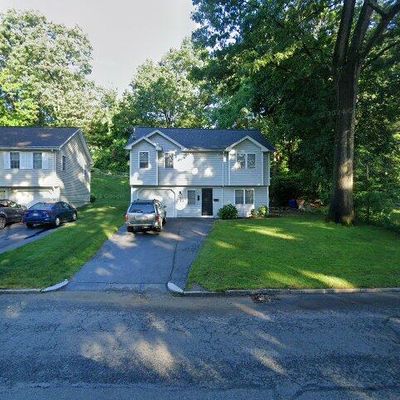 686 Alden St, Springfield, MA 01109