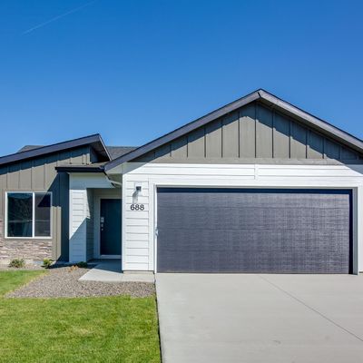 688 W Screech Owl Dr, Kuna, ID 83634