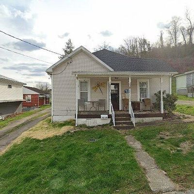 70 Vine St, Shinnston, WV 26431