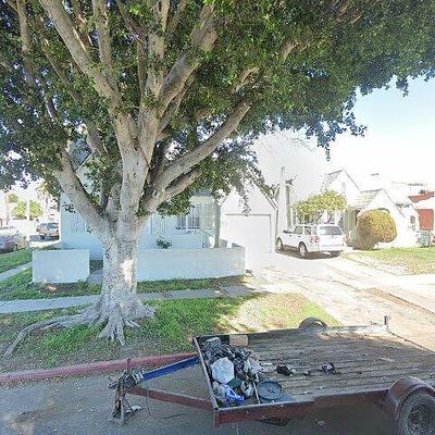 701 E 84 Th St, Los Angeles, CA 90001