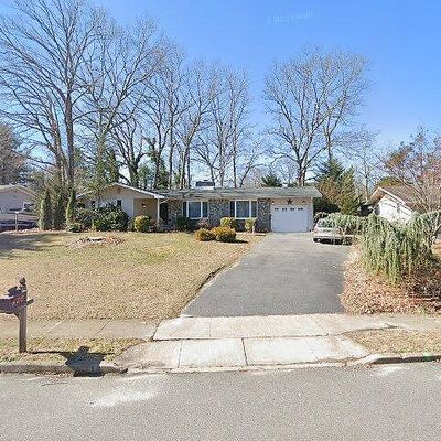 714 Viscount Dr, Toms River, NJ 08753