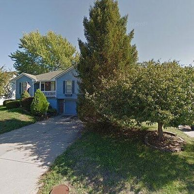 716 Sw 30 Th St, Blue Springs, MO 64015