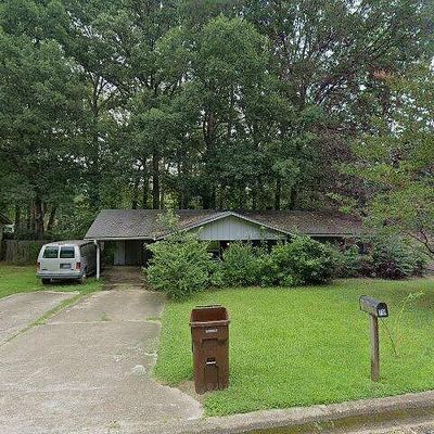 719 Rosewood Dr, Benton, AR 72015