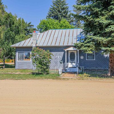 720 W 1st Street, Fairfield, ID 83327